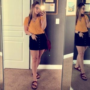 Meet your Posher, Courtney